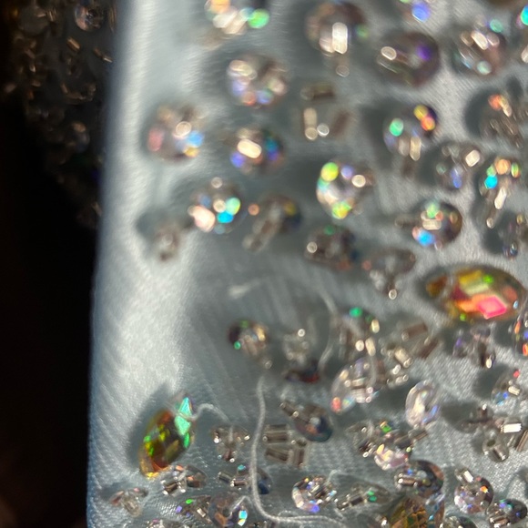 Sean Collection Blue Strapless Gown with Tulle Skirt and Beaded Bodice - Size XL - Picture 11 of 11